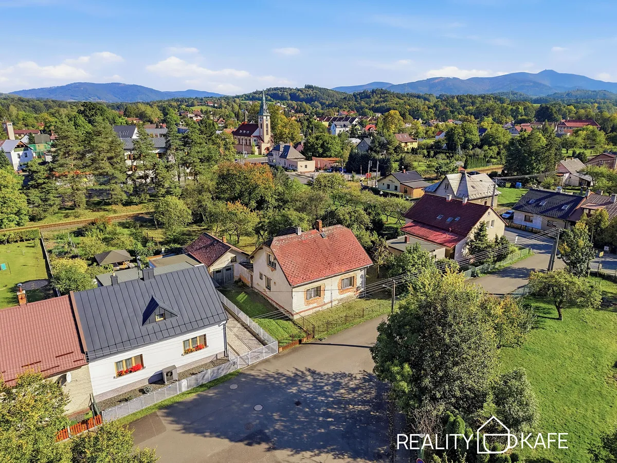Prodej stavebního pozemku 1385 m²
